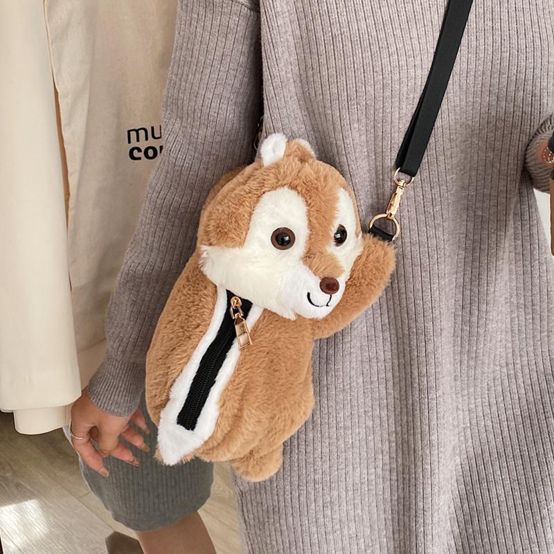 

Evening Bags Kawaii Girl Warm Plush Messenger Side Winter Lady Soft Clutch Shoulder Bag Women Squirrel Shape Creative Crossbody