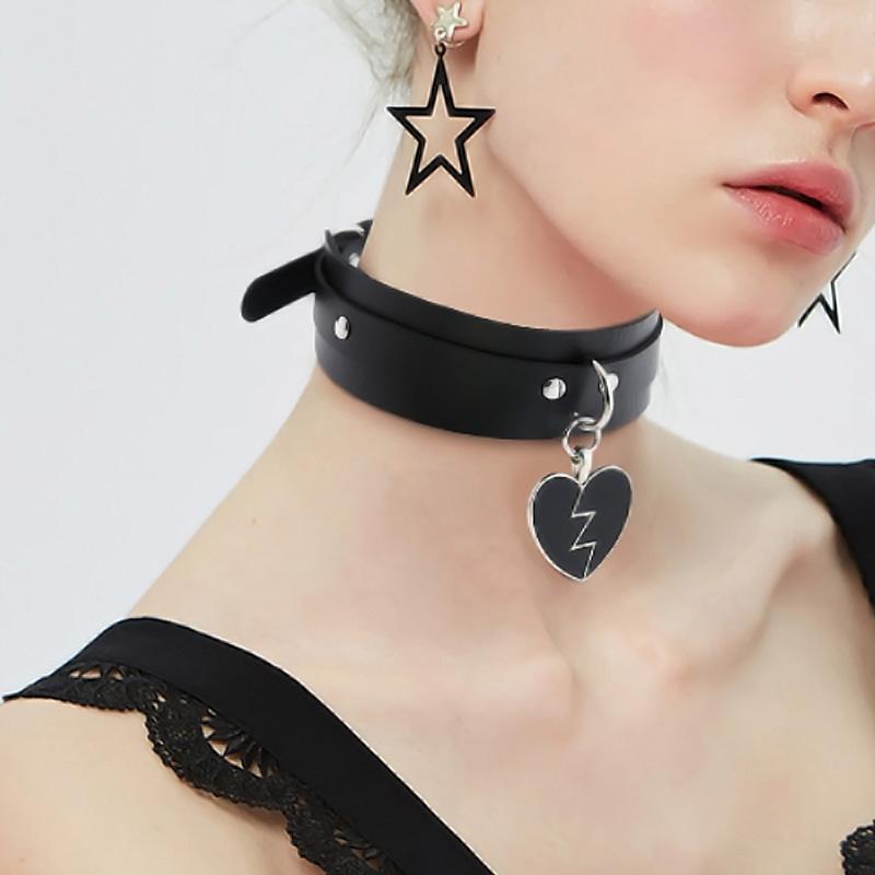 

Chokers 15Colors Punk Collar PU Leather Necklace Heart-shaped Alloy Clavicle Chain Choker Adjustable Neck Leash Jewelry Accessory