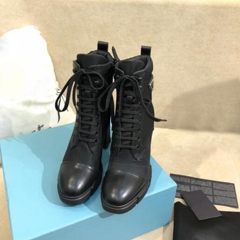 

2022 Designer Woman Fashion Boots Leather And Nylon Fabric Booties Women Ankle Biker Australia Winter Sneakers Size Us 4-10, Color 1