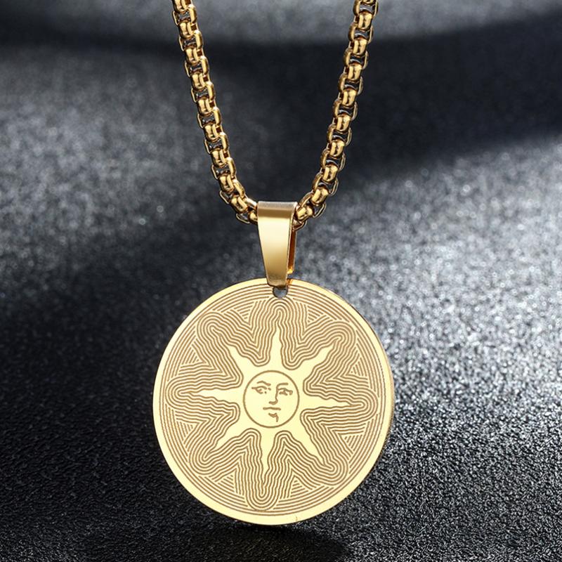 

Pendant Necklaces Warrior Of Sunlight Stainless Steel Necklace For Women Men Dark Souls Solaire Astora Sun Solar System Jewelry Gift