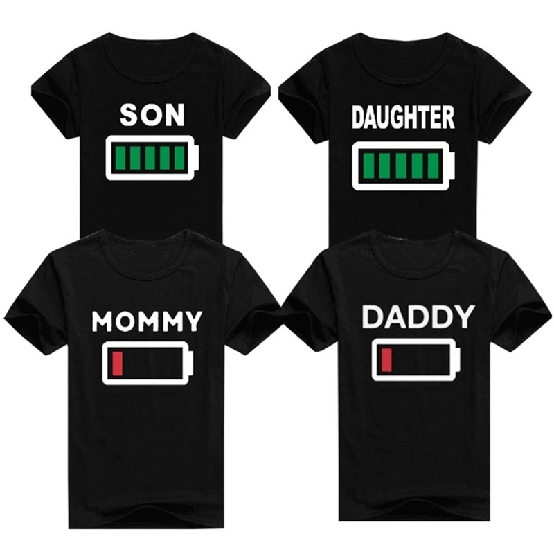 

Family Clothing MOMMY DAUGHTER SON DADDY Summer T Shirt Mother & Kids Matching Outfit Short Sleeve Cotton Tshirts 210517, Black son