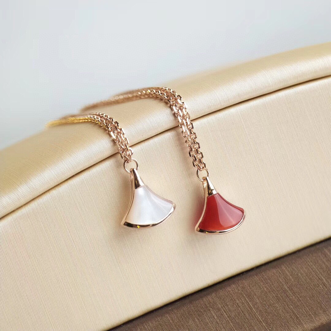 

S925 sterling silver bracelet Identification small fan-shaped white mother-of-pearl black agate luxury designer temperament female net red dress