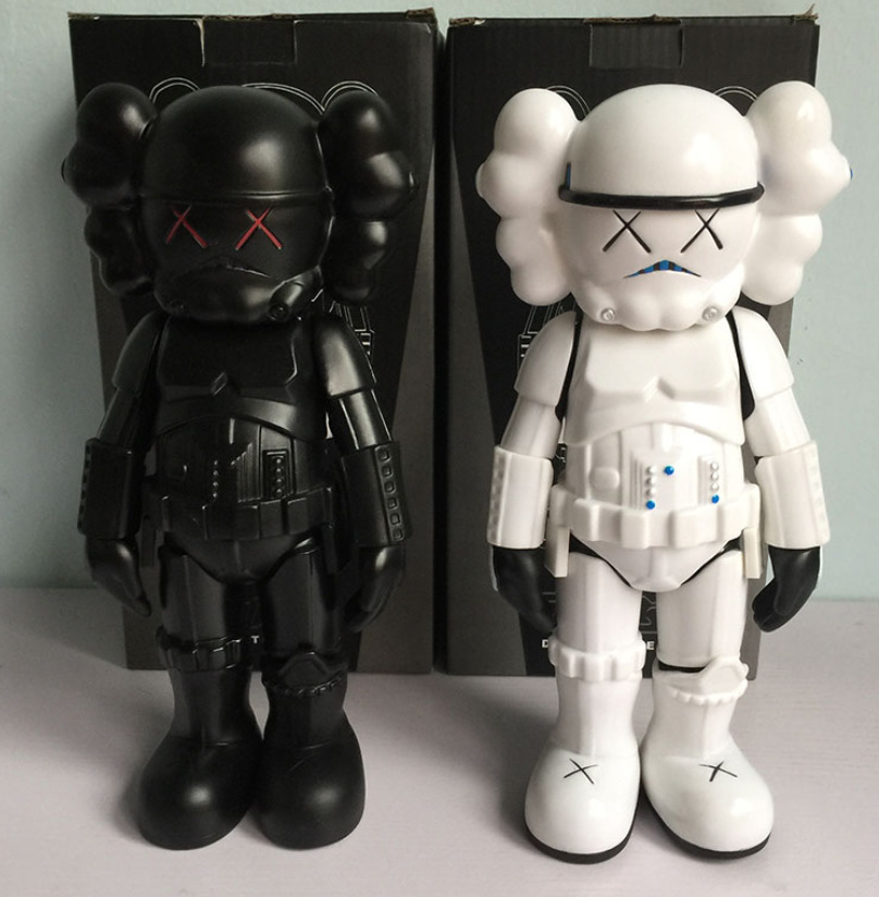 

Popular 28cm Originalfake Party Favor Companion The famous style for Original Box dolls Action Figure model decorations toys gift