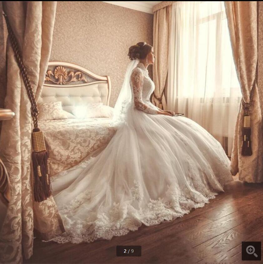 

Robe De Mariee 2021 white tulle a line wedding dress lace appliques beaded long sleeve modest bridal gowns court train high neckline vintage muslim bride dresses, Red