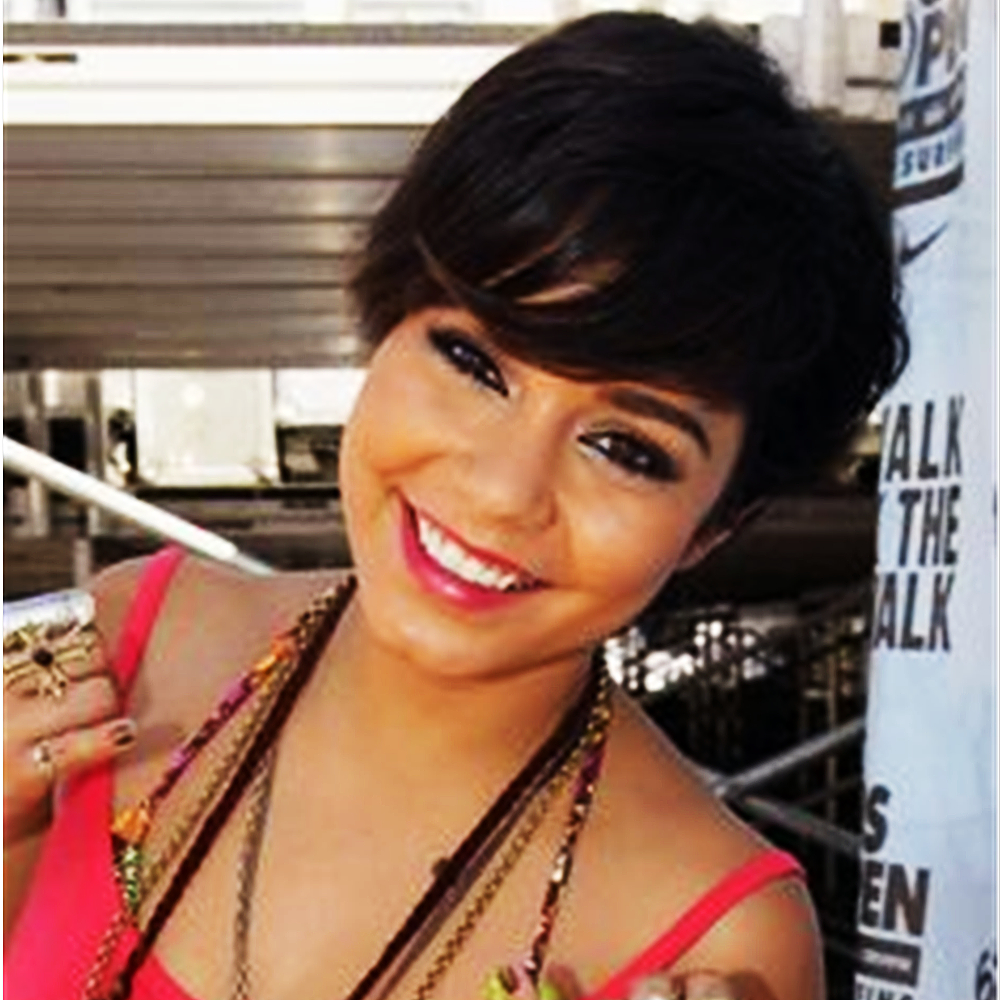 

Short Wigs For Black Women With Bangs None Lace Front Human Hair Pixie Cut Wigs(1B), Natural color