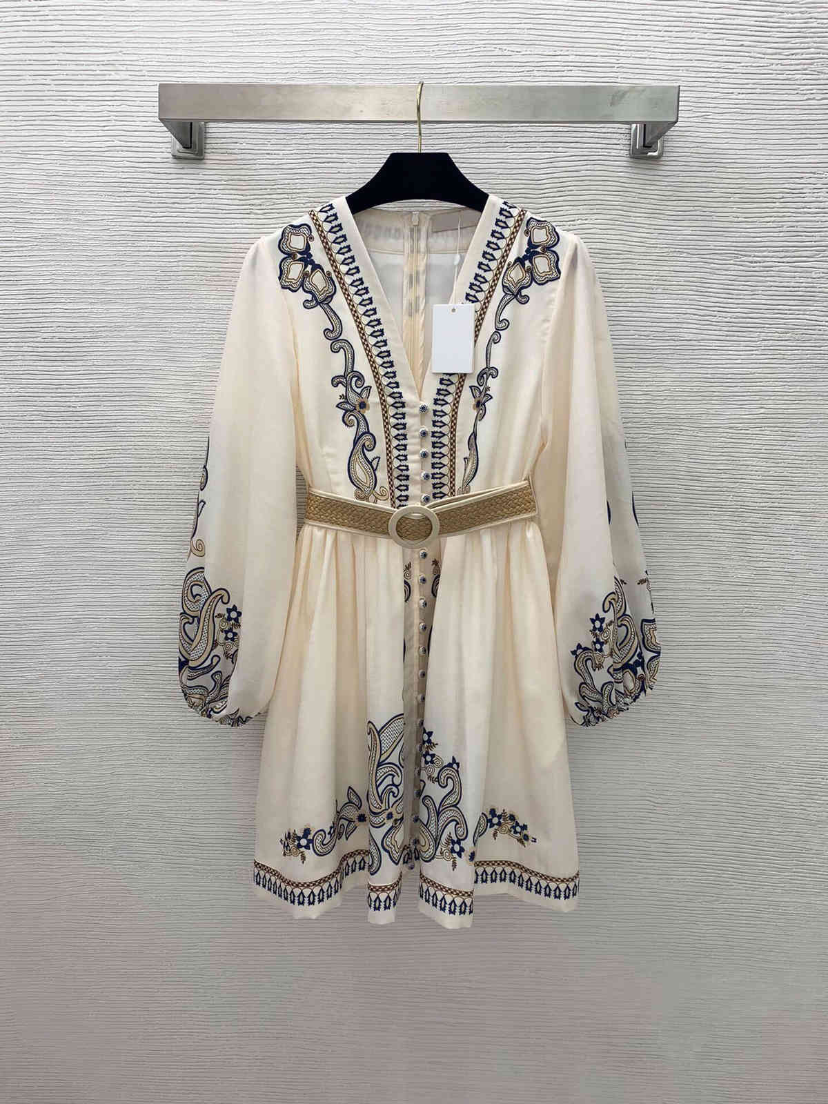 

dress pattern printed single breasted open waistband slim deep v-neck lantern sleeve, White;black