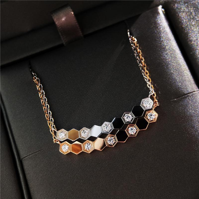 

Chains S925 Sterling Silver Honeycomb Pendant Hexagonal Clavicle Chain Women's Necklace Fashionable And Exquisite Lady Jewelry