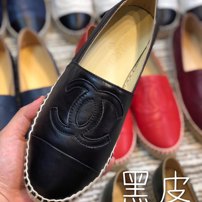 

2021 New leather Espadrilles shoes canvas shoes classic Loafers Real Lambskin Summer trainers Loafers Espadrilles Size 35-42 with Box NO54, Black
