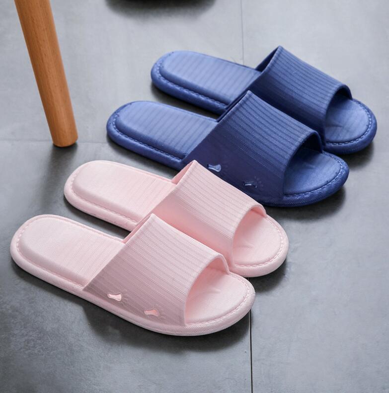 

4524 Woman Designe slippers shoes fashion High quality thick bottom Beach Thick bottom slipper platform lady Sandals Leather