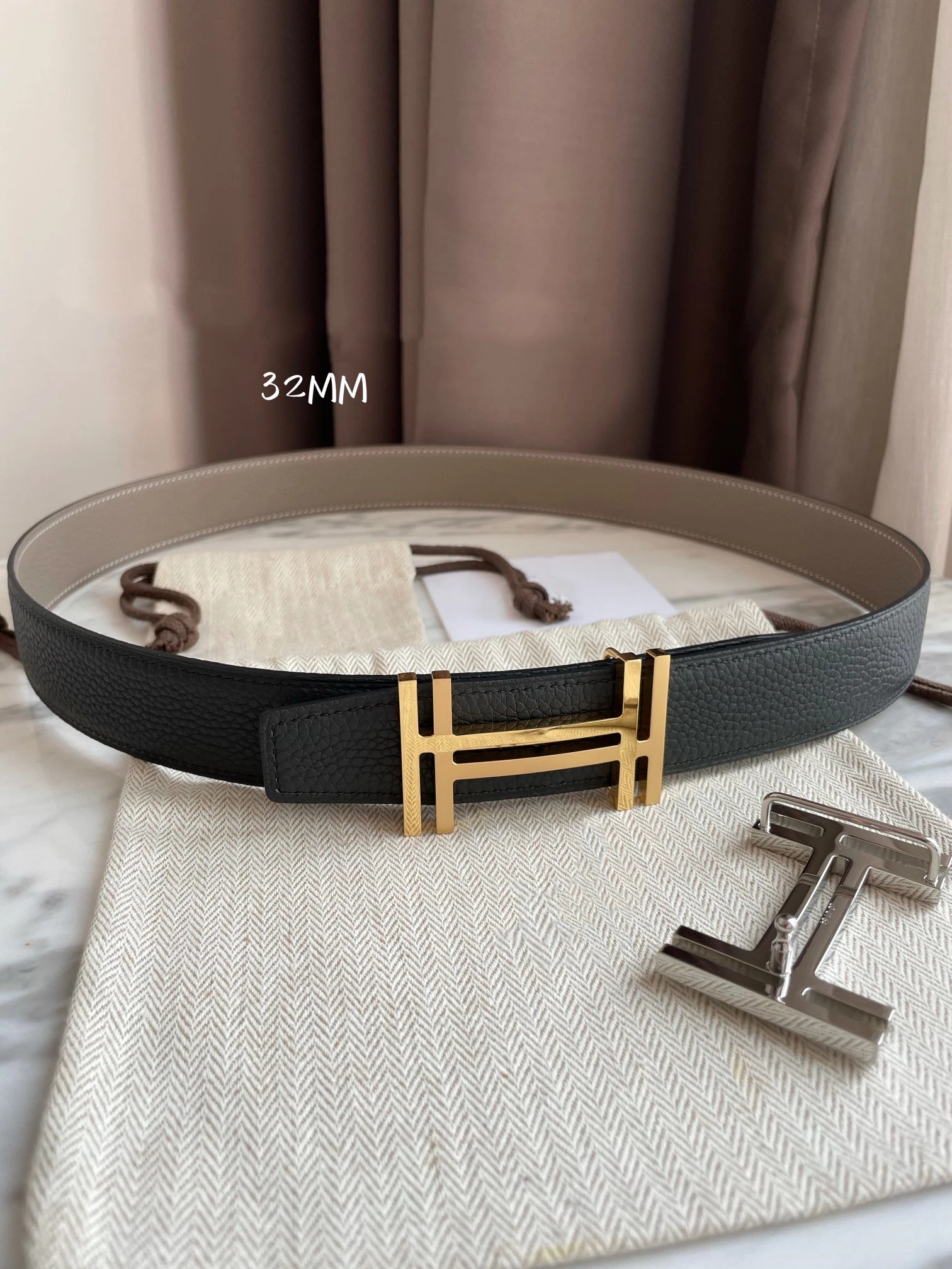 

HE241High-end private custom men's and women's belts fashion light leather ladies belt, Customize
