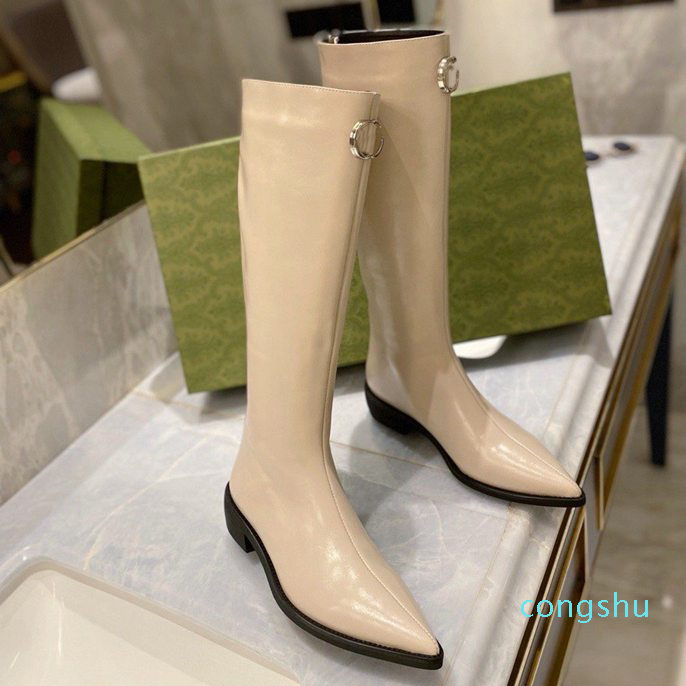 Boots de concepteur de qualité supérieure Femmes Chaussures de chaîne de bouton en métal hivern