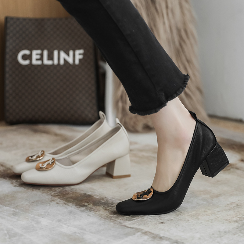 

Sandals Granny shoes women thick heel fashion single casual soft shallow mouth Korean leather 616-5 QLZ2, 1# shoe box