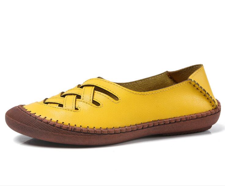 

2021 new autumn flat casual shoes hollow shallow mouth fashion love women's peas shoes, Brown