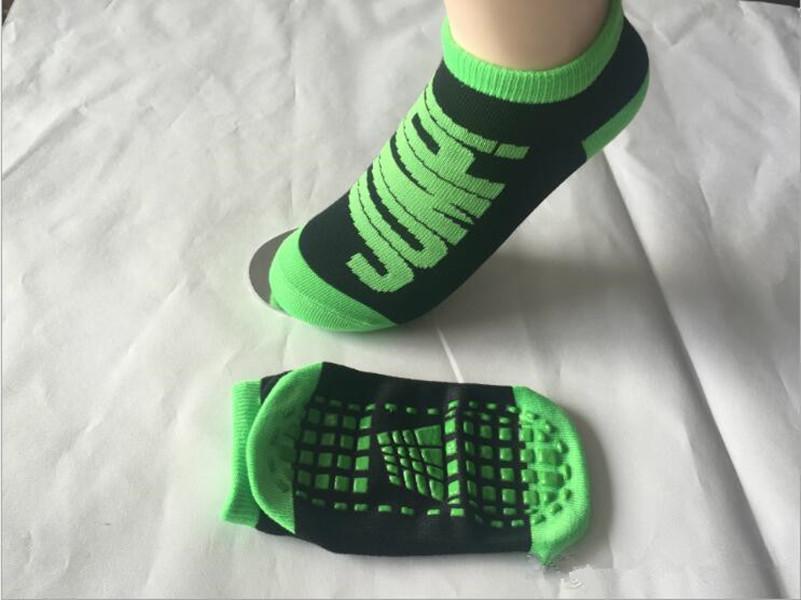 

2021 HW365 Fashion Sport Trampoline Sock for Children Adullt The Silicone Antiskid Socks Breathable Absorbent, Green