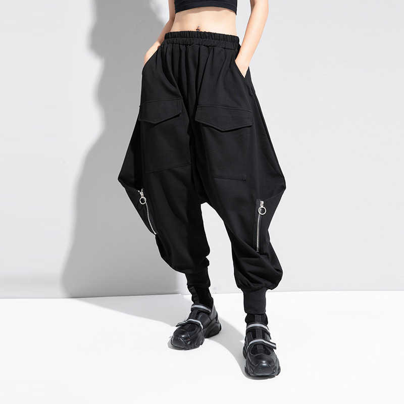 

Autumn and Winter Streetwear Casual Solid Elastic Waist Thickened Loose Black Suspender Harem Pants Women 210615