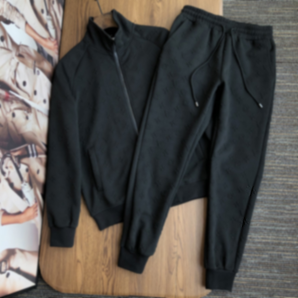 

21ss mens women designers tracksuits emboss jacquard letter Streetwear Windbreaker fashion tracksuit men designer zipper Velour black blue, Customize