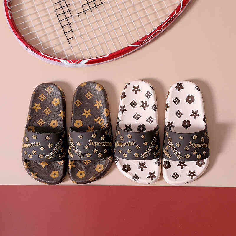 

Children's slippers wear girls' fashionable old flower sandals outside, parent-child style male baby home indoor bathroom flip flops, Black