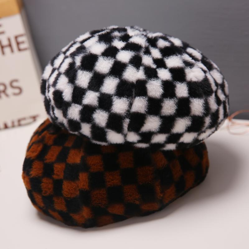 

Berets Temperament Suede Beret Concave Shape Street Pographer Hat Tide, White