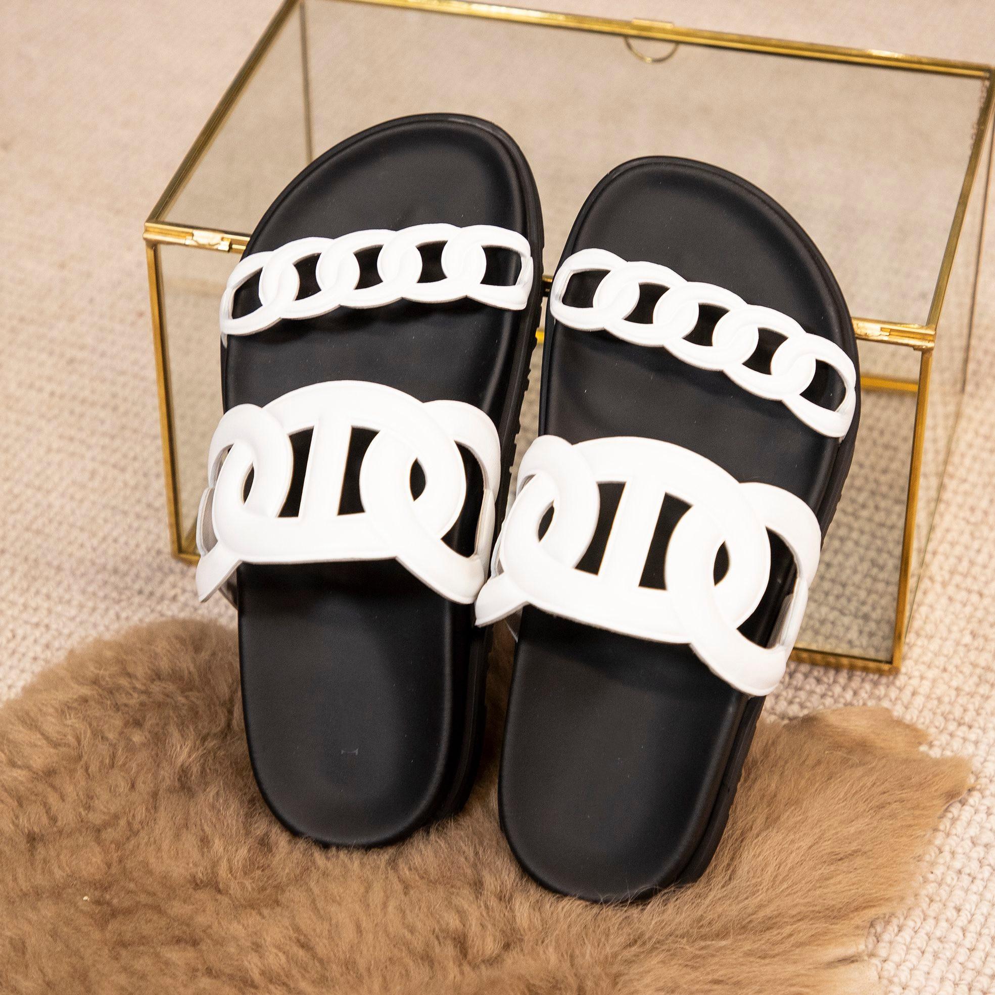 

Designer Herms Beach Outdoors Slippers EXTRA Luxury Chain Sandals Can be by Men and Women size 35-41 qq with logo