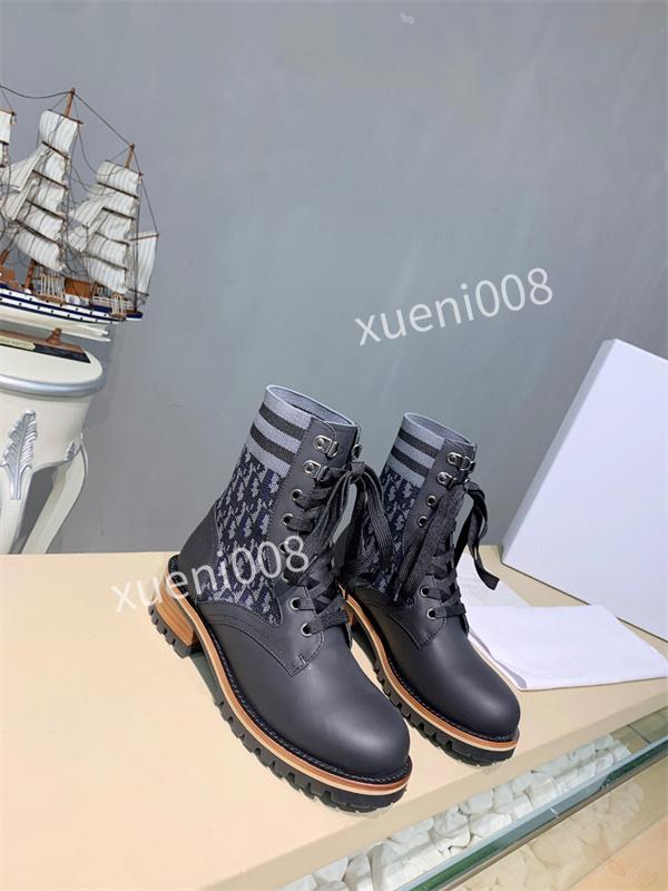 

2022 designer luxury TIRE Leather 35-41 Boots ladies Ankle Haif Cowskin Chelsea Zipper Boot autumn winter Martin Fashion Camfort shoes Top Quality rx211111, 01