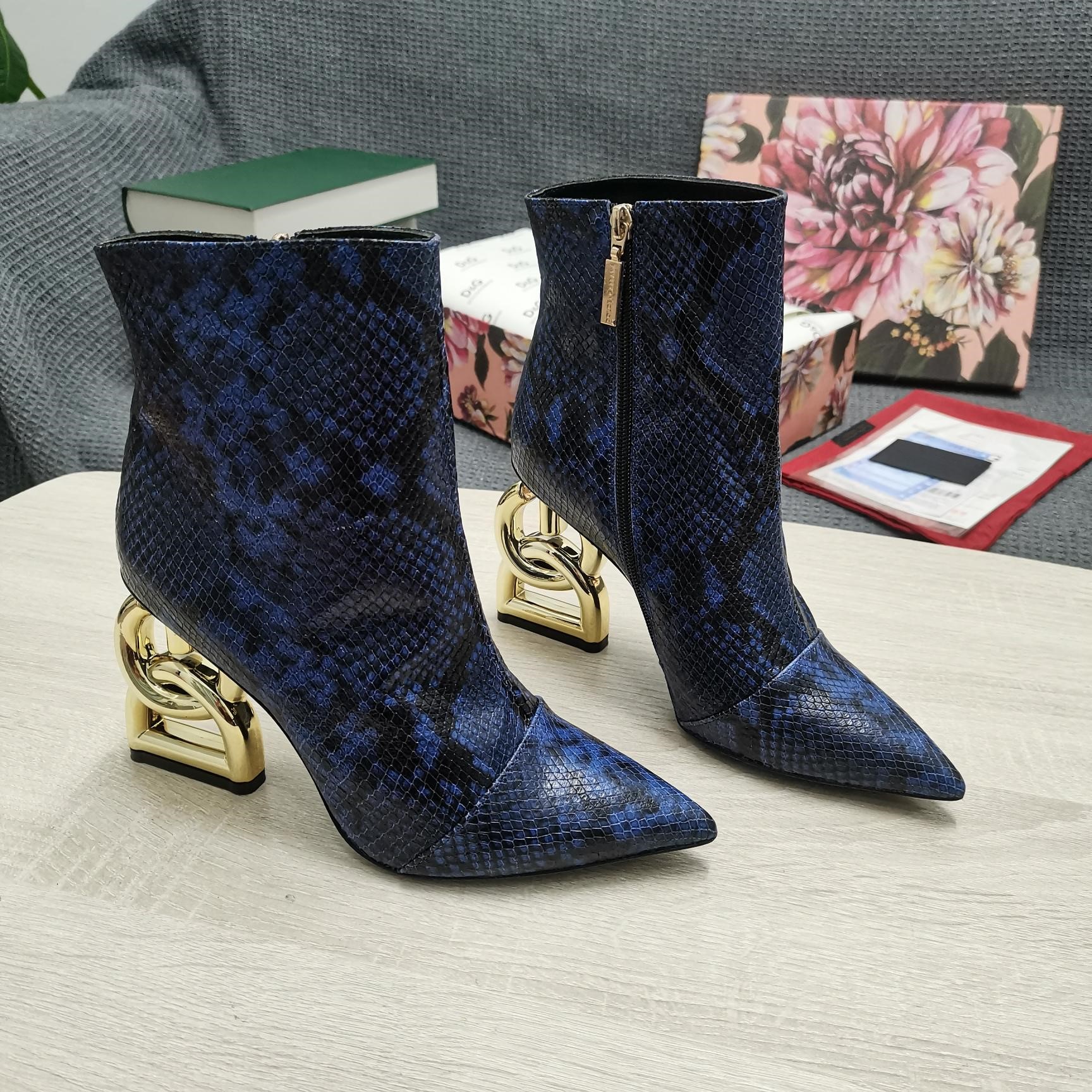 

Snake Leather Designer Boots: Luxe Style with 10.5cm Heel - 2021 Women's Fashion, 01