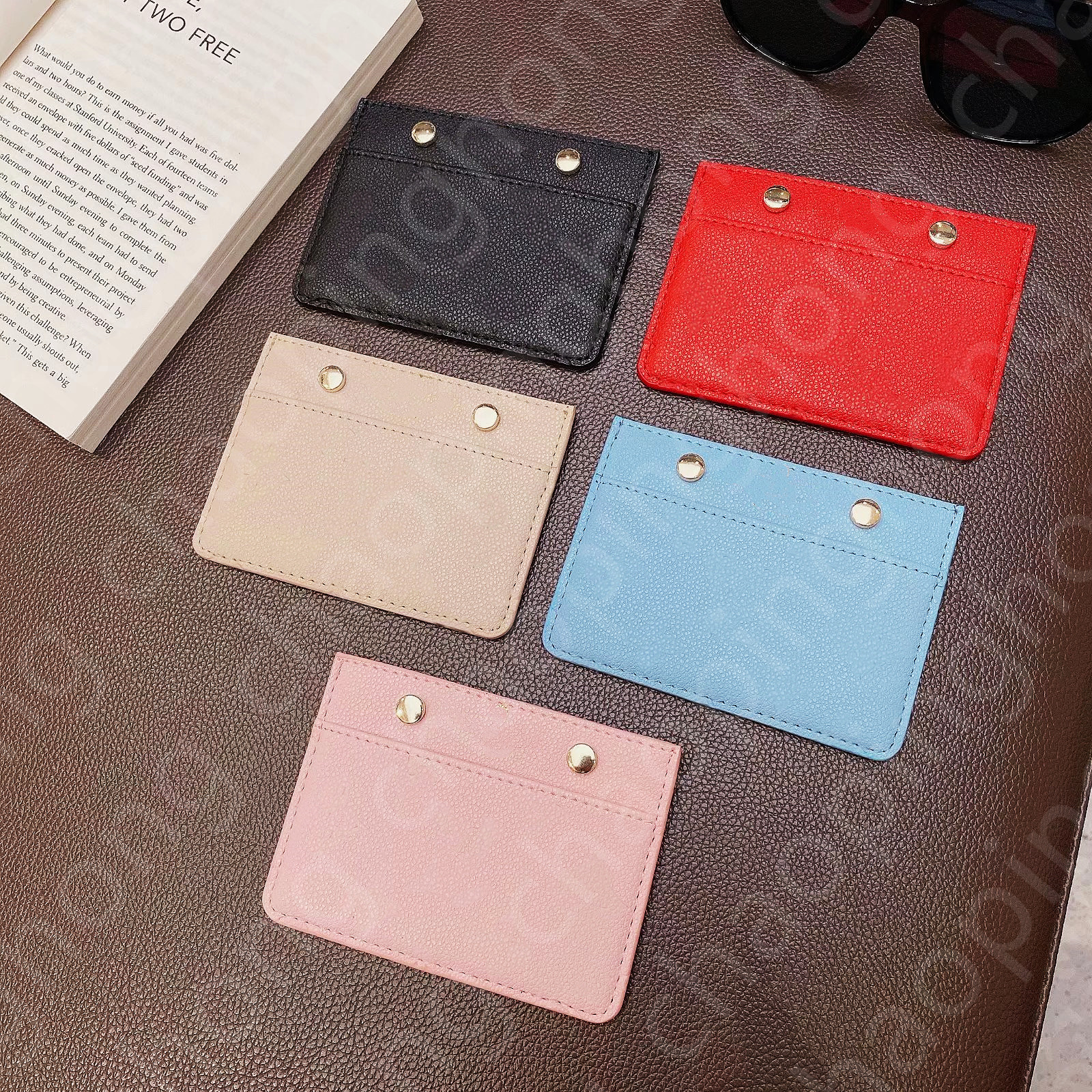 

Classic Men Women Mini Small Wallet High Quality Credit Card Holder Slim Bank Card holder Total 5 Card Slot Embossing Metal Rivets