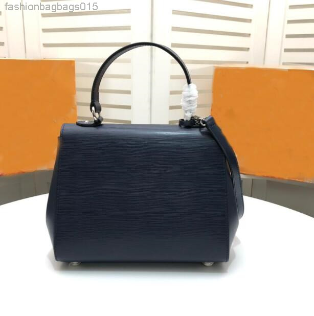 

2021 Women CLUNY BB Handbag Nicolas Designer Classic Fashion Genuine Leather Business Shoulder Bag Removable Shoulder Strap Magnetic Buckle A-001