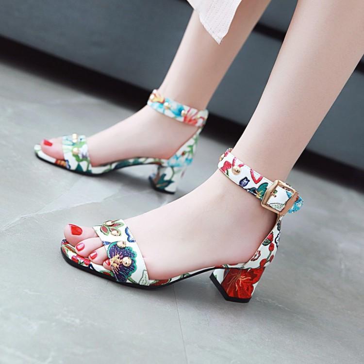 

Thick Square Med Heels Women Sandals Ethnic Print Floral Ankle Strap Party Date Female Shoes Large Size 34-43, Black
