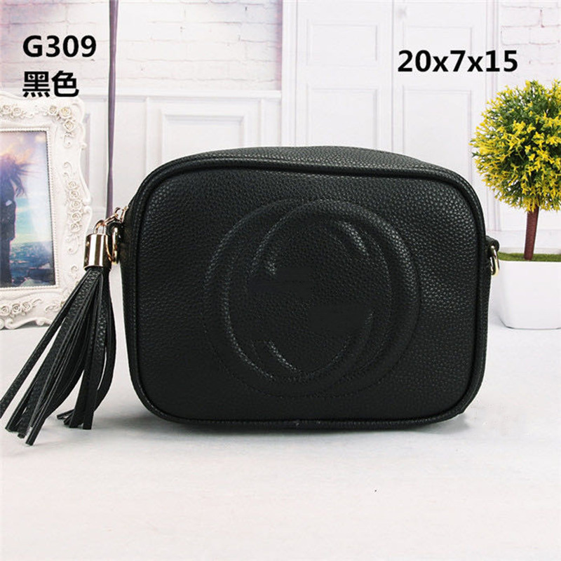 

Sole by designer New style Pu small round bag with litchi pattern tassel purse, Red