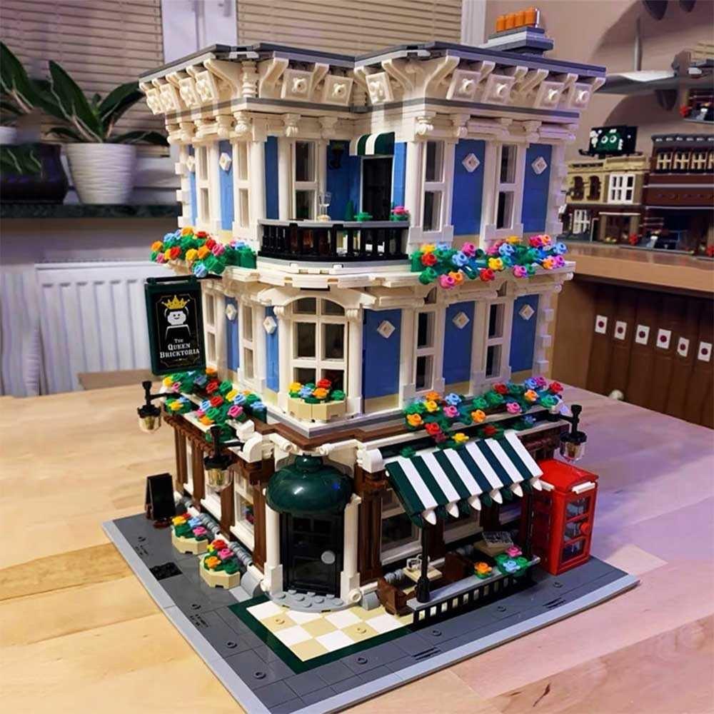 

Creator Expert Street View 3656Pcs Queen Bar Bricktoria Modular MOC Bricks Model Building Blocks Toys Grand Emporium UG10197 Q0624