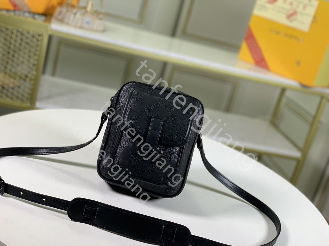 

High-quality male postman bag fashion high-grade leather designer brand outdoor leisure, Customize