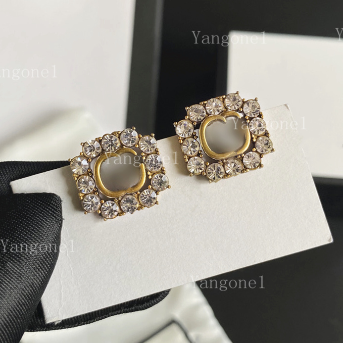 

Classic Letters Earring Studs Retro Designer EarStuds Women Brand Charm Earrings Jewelry Gift For Party Anniversary