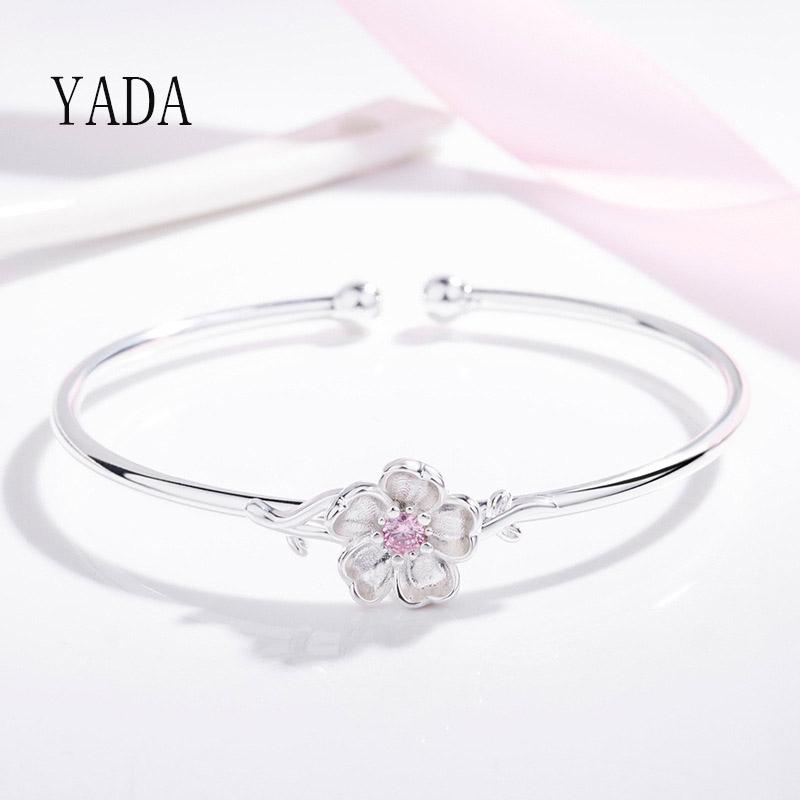

Charm Bracelets YADA Gifts Trendy Flower Cuff Bracelets&Bangles For Women Cherry Blossoms Friendship Crystal Bracelet BT200127