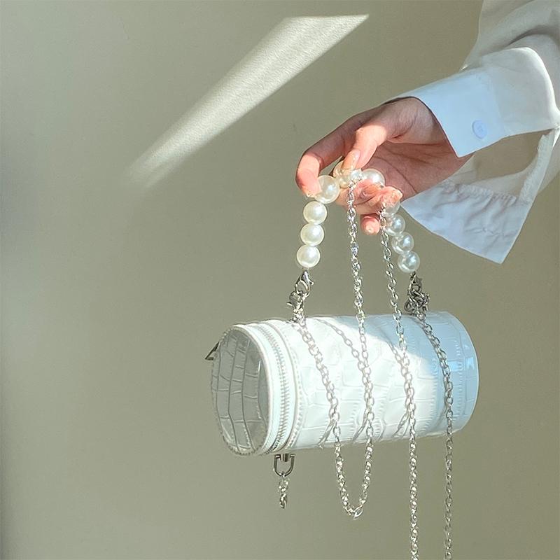 

Shoulder Bags Retro Pearl Chain Crocodile Pattern Messenger Bag Female Personality Portable Bucket, Black