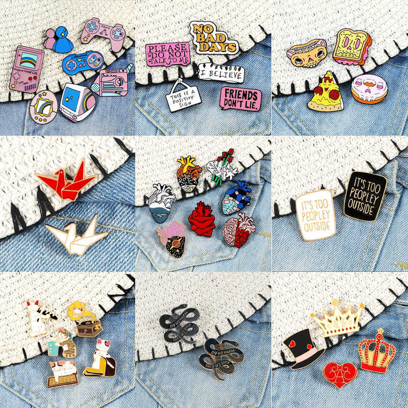 

2~7Pcs/Set Enamel Pins Retro Game Organ Heart Cute Kitten Brooch Quote Food Lapel Brooch Introvert Badge Cartoon Jewelry Gifts H1018
