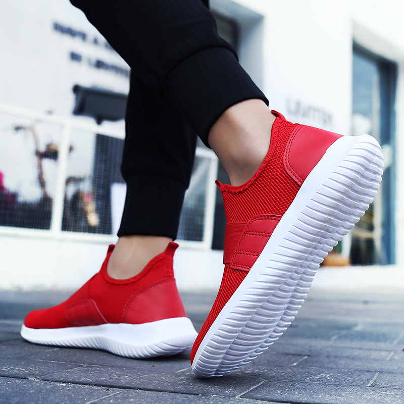 

2022 Top Quality Womens Mens Running Shoes Sport Trainers Big Size 46 Black White Red Gray Outdoor Jogging Sneakers Code: LX19-1533