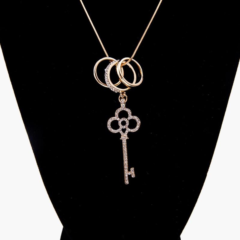 

Pendant Necklaces 3 Hoops Dangle Full Bling Crystal Hollow Key Silver Plated Golden Long Snake Chain Metallic Necklace For Women