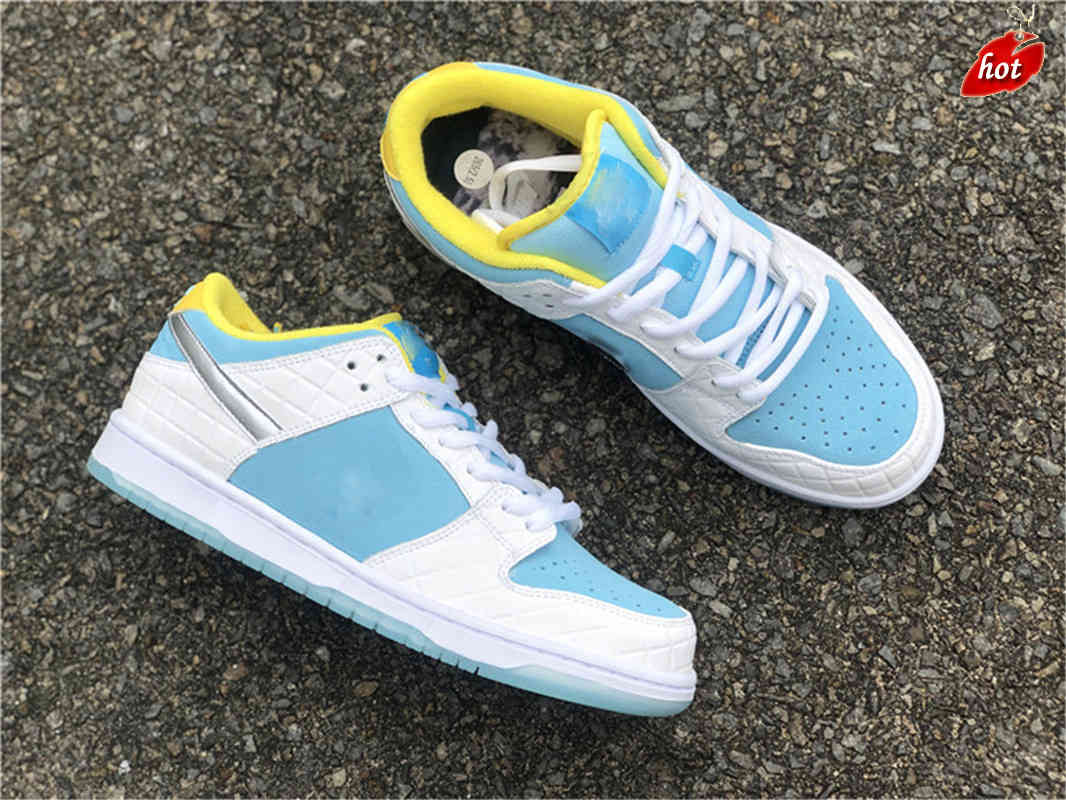 

2021 Released Authentic FTC Dunk SB Low Woman Men Outdoor Shoes White Lagoon Pulse Metallic Silver Speed Yellow DH7687-400 Sports