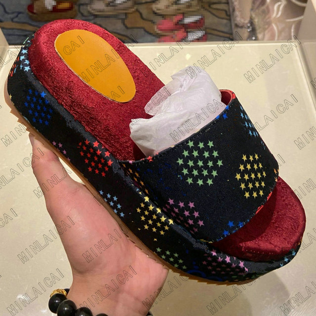 

Platform Slipper Angelina Sandals Mens Heightening Thick Soled Slides Womens Luxurys Designers Slippers Summer Beach Outdoor Flat House Flip Flops Spike Sandal