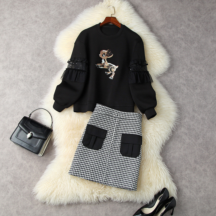 

European and American women's clothing winter 2022 new Long-sleeved deer space cotton hoodie Tweed plaid skirt Fashion suits, Black