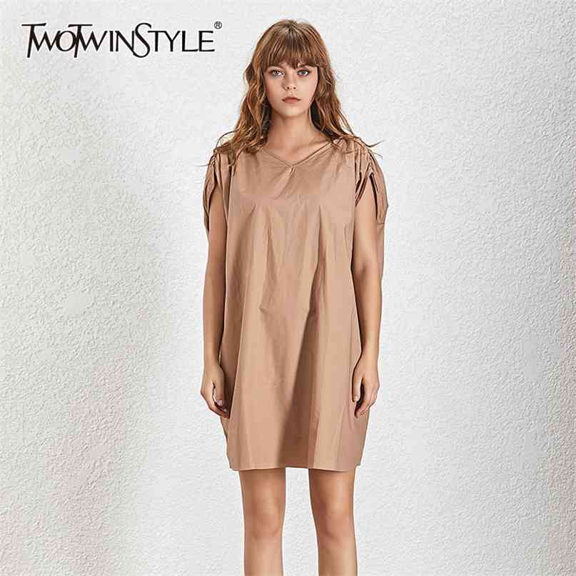 

Casual White Dress For Women V Neck Cloak Sleeve Solid Minimalist Loose Dresses Female Summer Fashion 210520