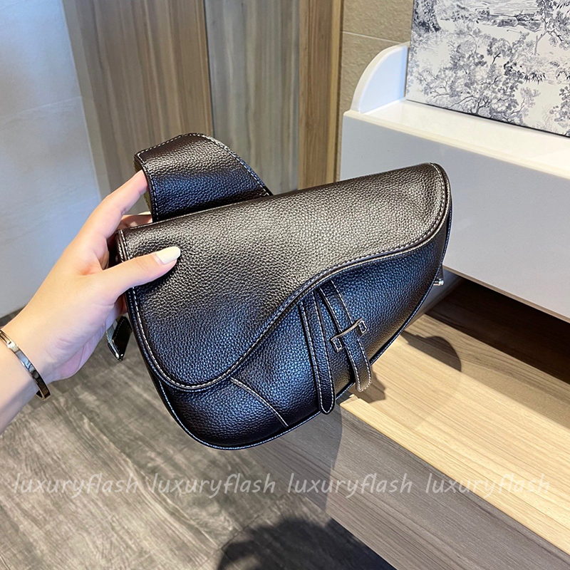 

21AW Men Chest Bag Fashion Saddle Cossbody New Vogue Trend Women Bags Designers Black Sport Style Zipper Luxurys Letter Wholesale, Box(not sold separately)
