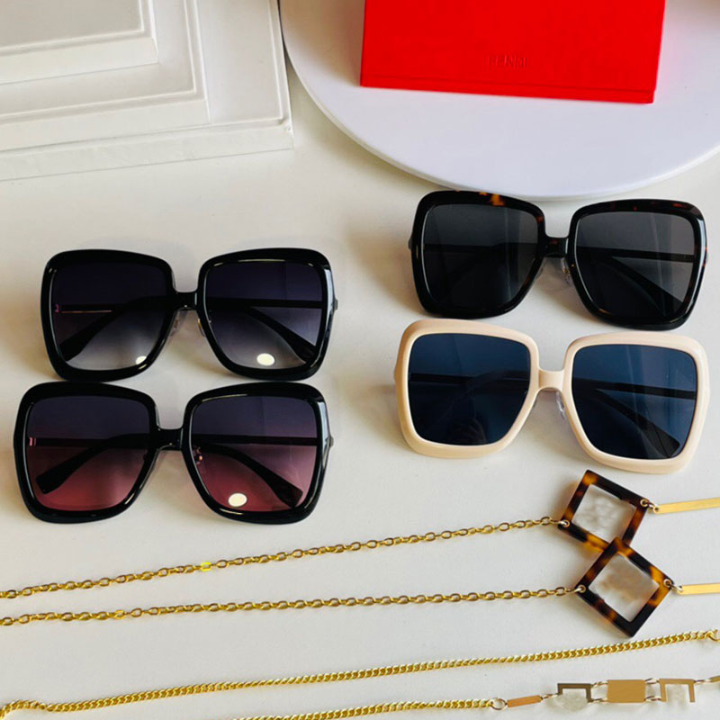 

21SS fashion womens sunglasses 0391 imported plate frame big square glasses shopping wild street style cool UV400 protection high quality matching original chain
