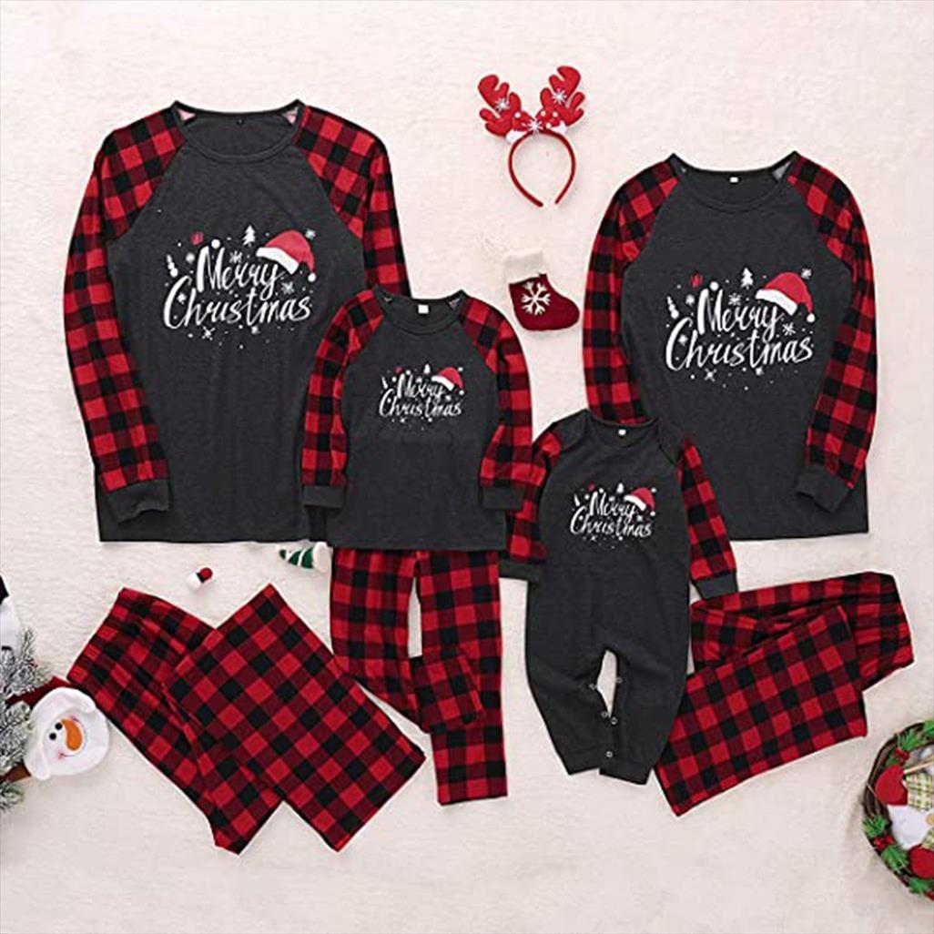 

family matching christmas pajamas year womens sleepwears mom and daughter mother daddy baby girl boy look clothes, Black;red