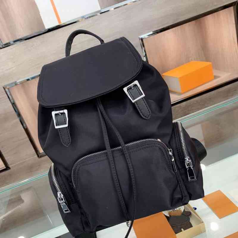 Mens Backpack Womens Luxurys Designers Backpacks Unisex Versatile School Bags Travel Bag 2021 Black Color