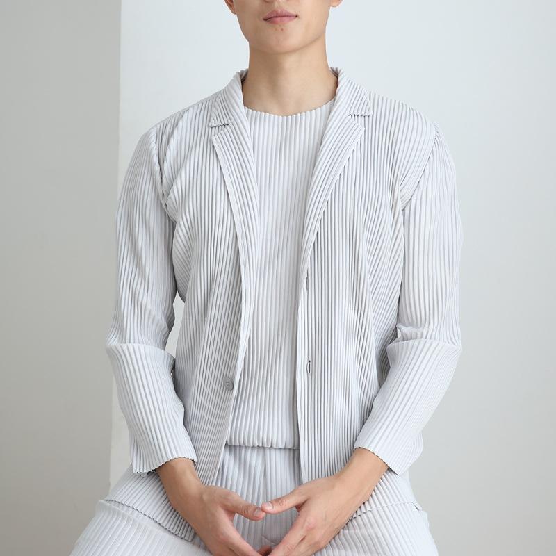 

High Quality Men's Casual Issey Pleated Clothes Men Long Sleeve Jackets Coat Japanese Harajuku Cardigan Male Fold Tops, Black