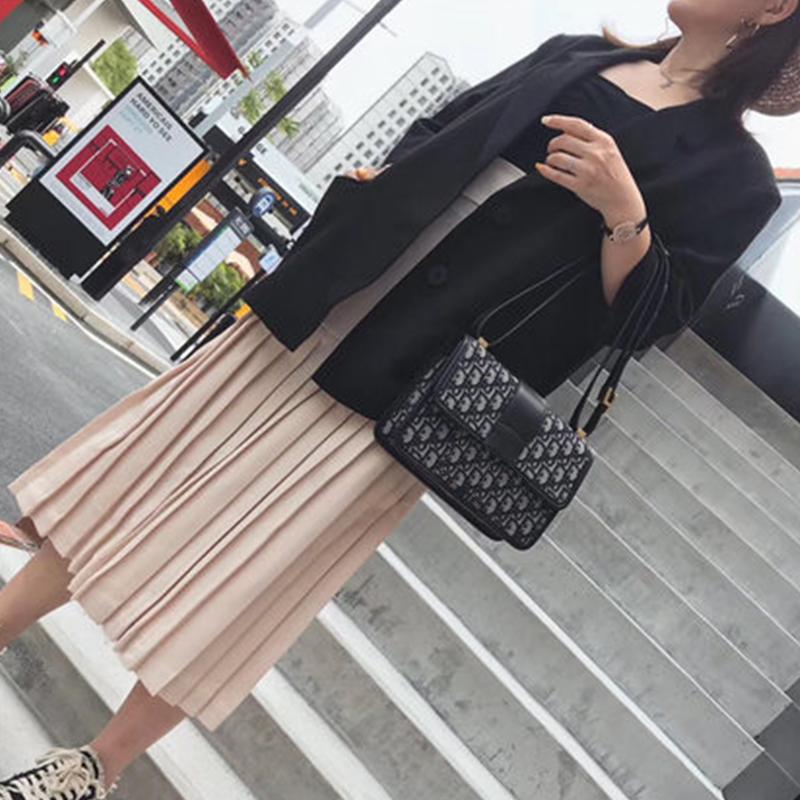 

D-shaped Shoulder Messenger Canvas Bag Retro Saddle Cosmetic Bags & Cases