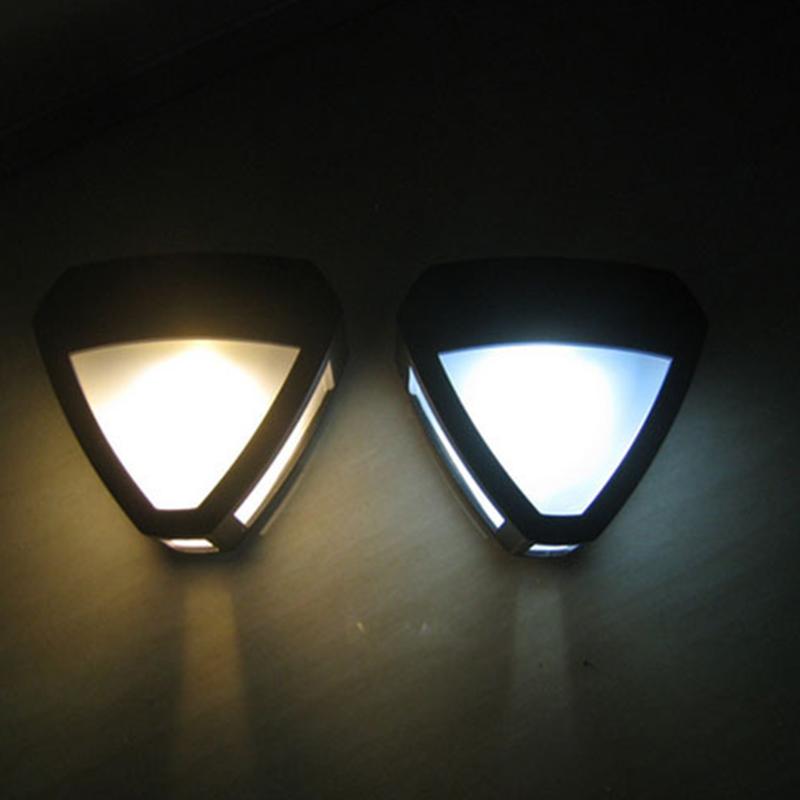 

Outdoor Wall Lamps UV Courtyard Pathway Yard Triangle Fence Garden Lamp Solar Powered Night Security Waterproof Energy Saving Light