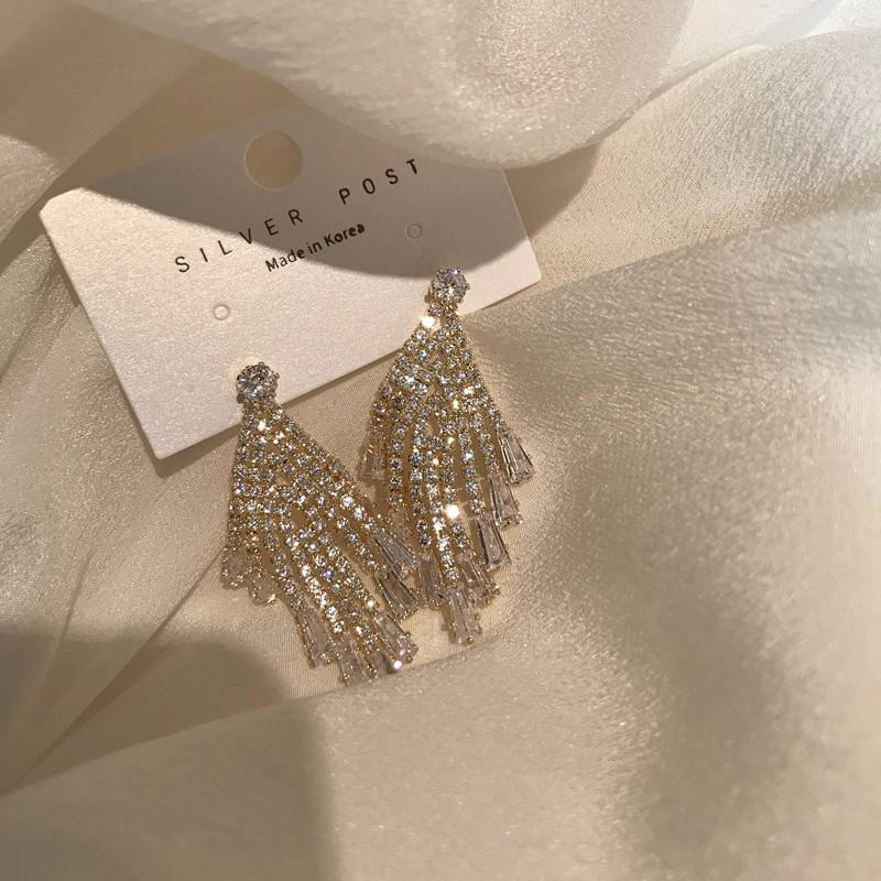 

Dangle & Chandelier Needle Exaggerated Long Tassel Earrings Women's Personality Is Slim Online Celebrity Super Flash Ear Jewelry Temperament, Silver