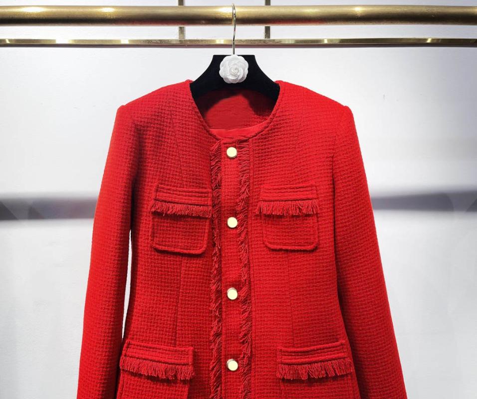 

Women' Wool & Blends High-end Red Tweed Coats For Women Fashion Tassel Design O-neck Slim Jackets Classic Four Pocket Lady Winter 2021